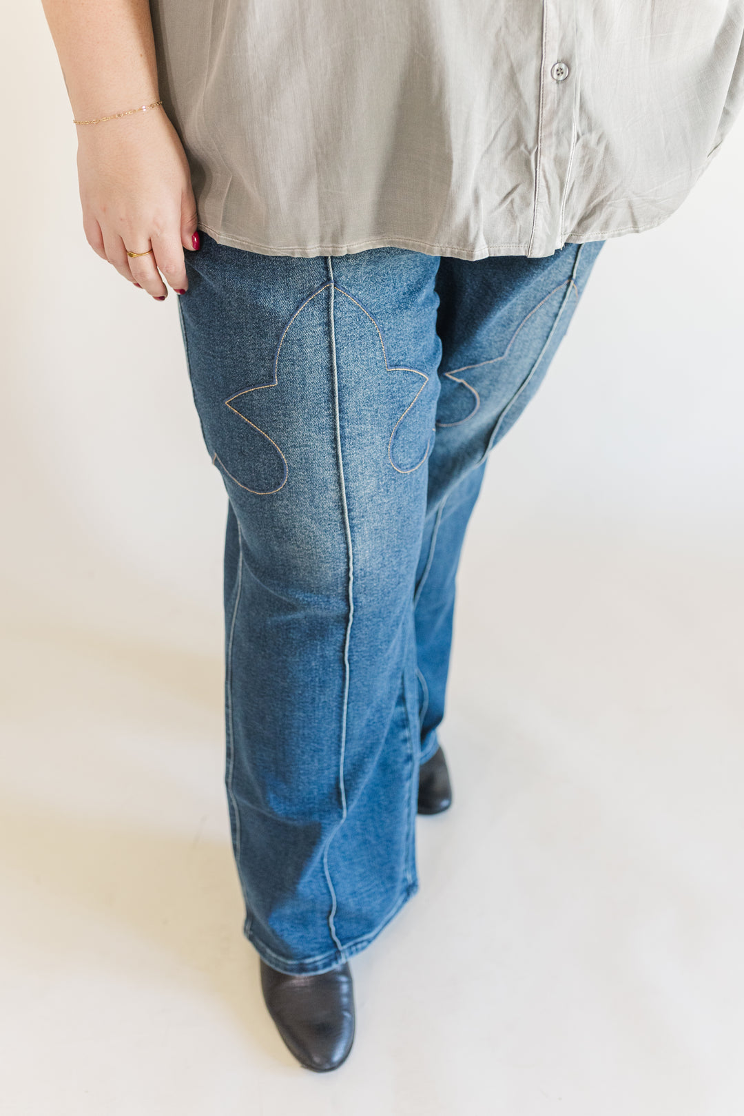 Faith High Waisted Judy Blue Straight Jeans with Western Seam Detail in Dark Wash